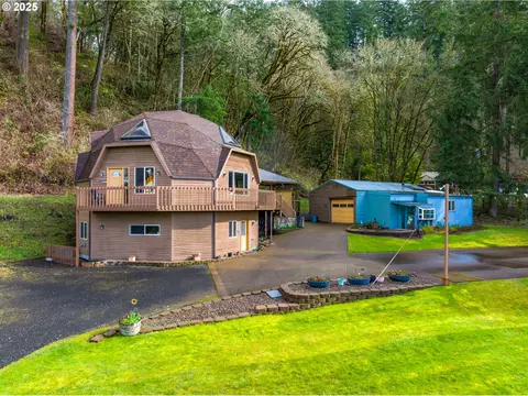 27442 Crow Rd, Eugene, OR 97402