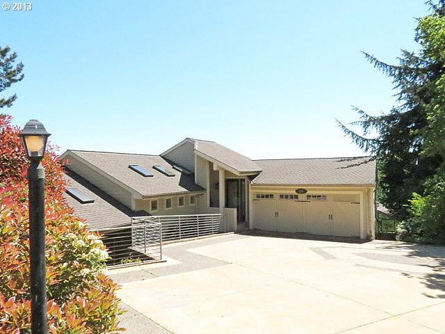 2175 Stone Crest Dr, Eugene, OR 97401 photo 1