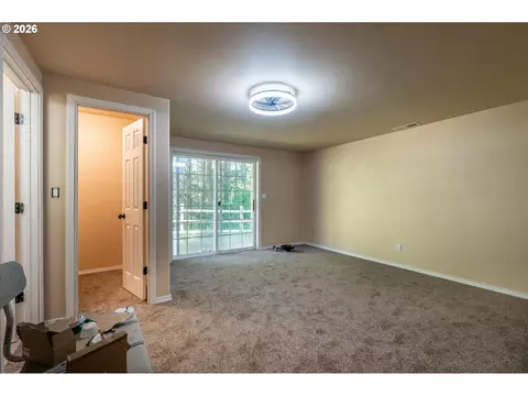 Bedroom - 93845 Upper Loop Rd, Coos Bay, OR 97420 photo 2 of 9