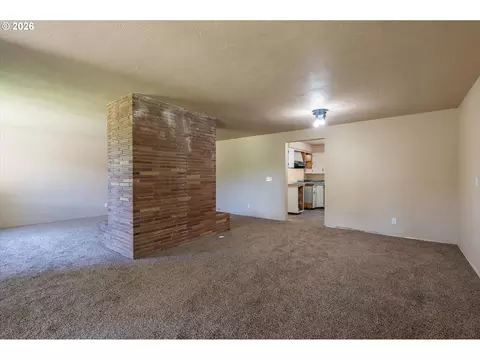 Living - 93845 Upper Loop Rd, Coos Bay, OR 97420 photo 8 of 9