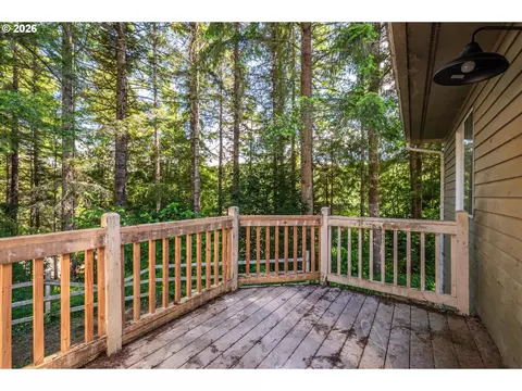 Exterior - 93845 Upper Loop Rd, Coos Bay, OR 97420 photo 6 of 8