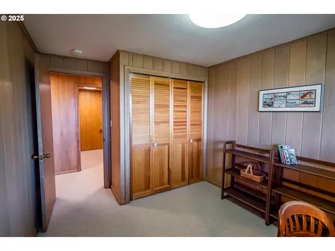 Other - 275 Sunset Dr, Eugene, OR 97403 photo 5 of 10