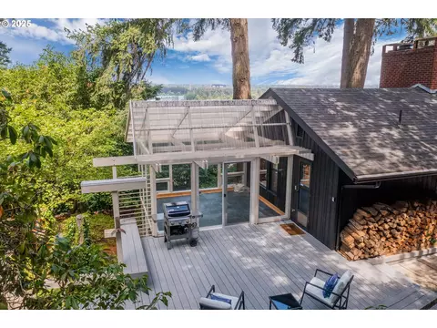 Exterior - 275 Sunset Dr, Eugene, OR 97403 photo 12 of 12