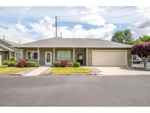 5558 Solo Point Dr, Longview, WA 98632