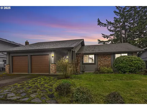 6675 B St, Springfield, OR 97477