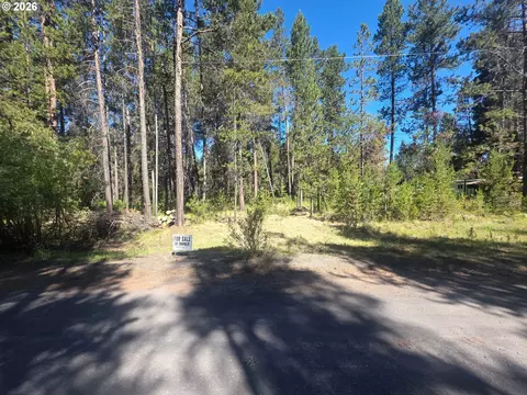 17040 Island Loop Way, Bend, OR 97707 photo 5