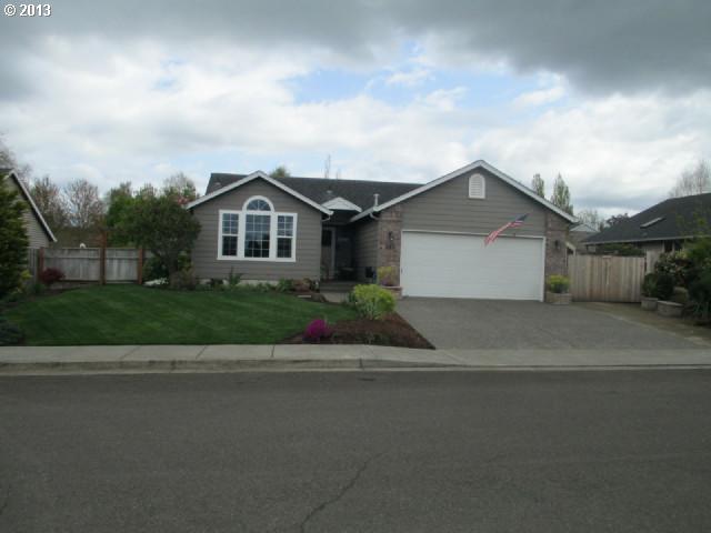 855 Bronco Ave, Molalla, OR 97038 photo 1