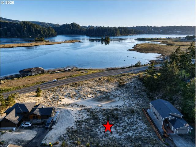 2100 Vinca, Florence, OR 97439