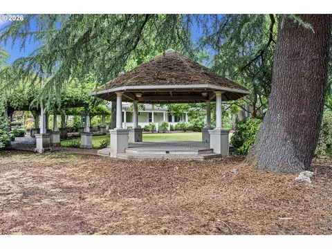 292 S Garden Way, Eugene, OR 97401 photo 31