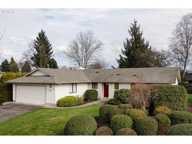 2049 Praslin St, Eugene, OR 97402 photo 1