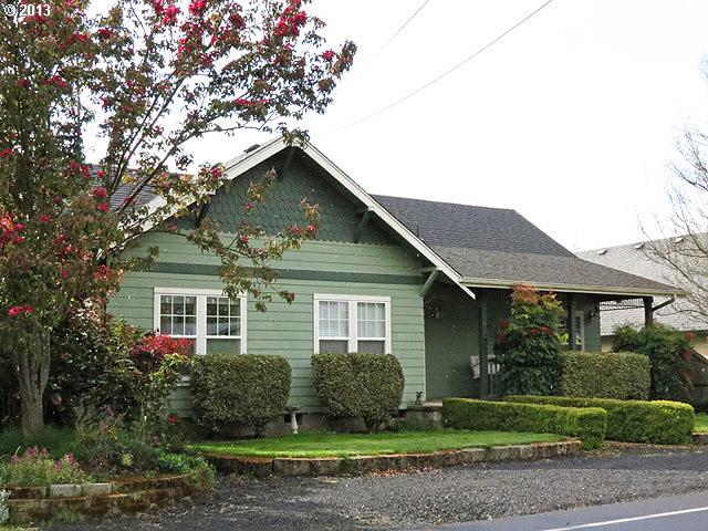 1360 N Park Ave, Eugene, OR 97404 photo 1
