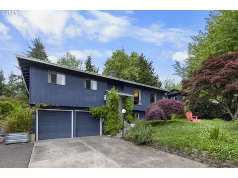 1917 SW Marigold St, Portland, OR 97219