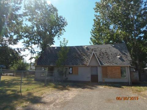 440 35th St, Springfield, OR 97478 photo 1