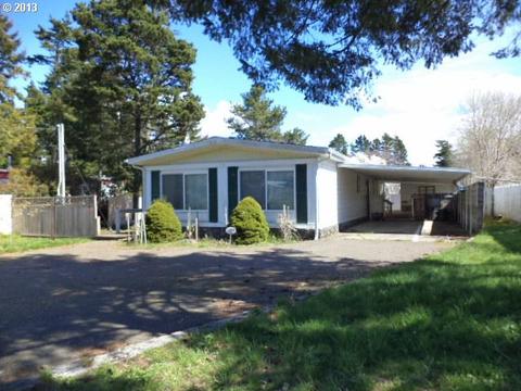 1468 Maple St, Florence, OR 97439 photo 1