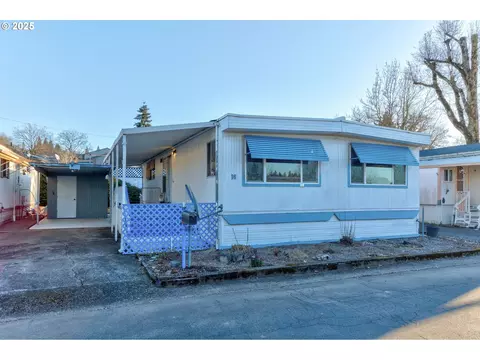4424 SE Roethe Rd #16, Milwaukie, OR 97267