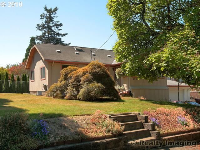 133 SE Hogan Rd, Gresham, OR 97080 photo 1