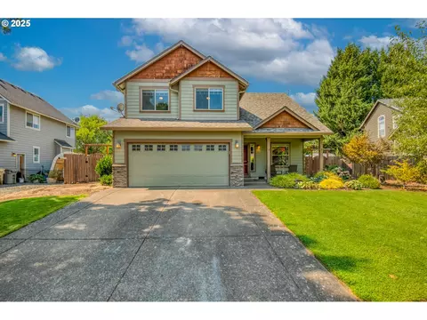307 SW Bell Dr, Dallas, OR 97338