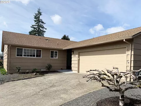 15645 SW Queen Victoria Pl, King City, OR 97224