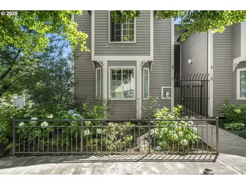 3812 S Kelly Ave #1, Portland, OR 97239
