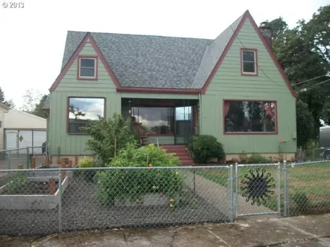 217 SW Walnut St, Willamina, OR 97396 photo 1