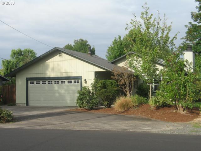 1240 Debrick Rd, Eugene, OR 97401 photo 1