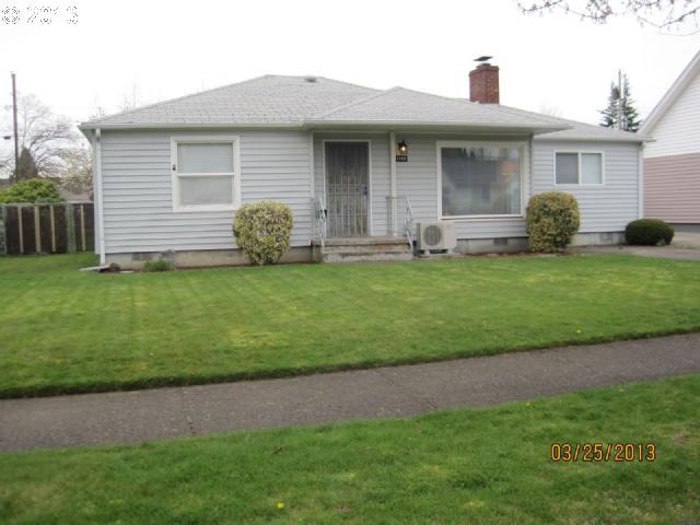 1140 J St, Springfield, OR 97477 photo 1