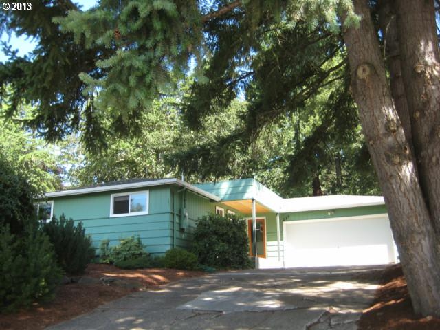 225 E 39th Ave, Eugene, OR 97405 photo 1