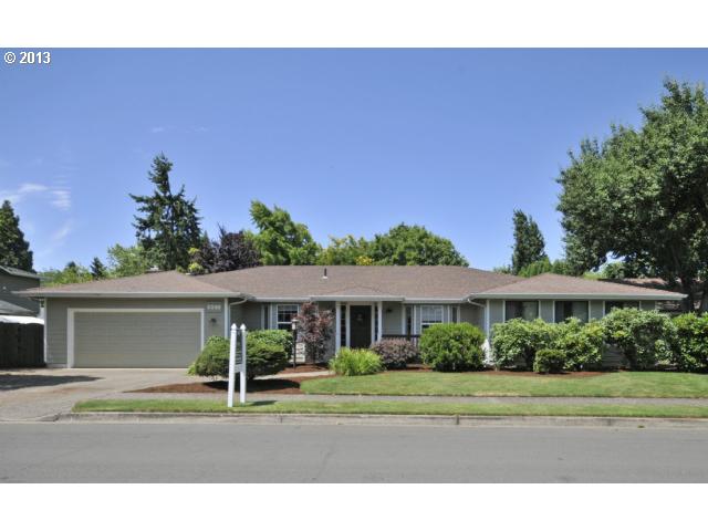 2890 Chuckanut St, Eugene, OR 97408 photo 1