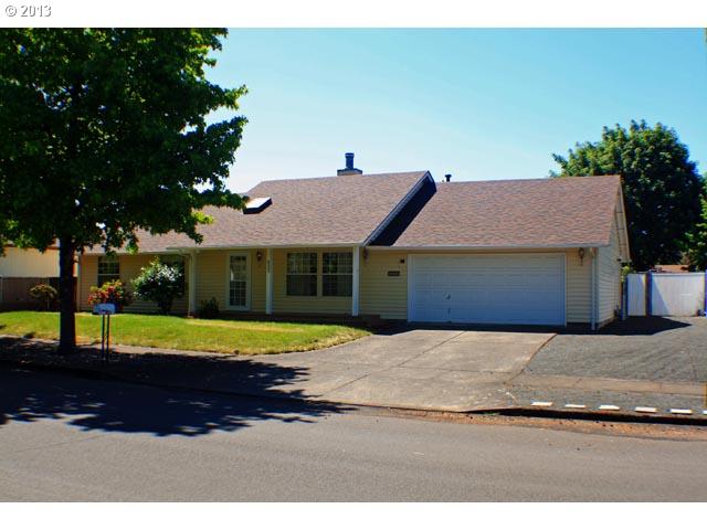 831 V St, Springfield, OR 97477 photo 1