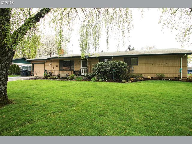 4482 Hawthorne Ave, Eugene, OR 97402 photo 1