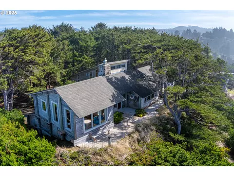 13 Driftwood Ln, Gleneden Beach, OR 97388