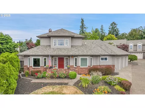 Exterior - 620 Barbary Ct, Gladstone, OR 97027 photo 2 of 10