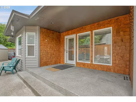 Exterior - 620 Barbary Ct, Gladstone, OR 97027 photo 10 of 10