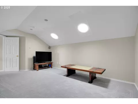 Other - 620 Barbary Ct, Gladstone, OR 97027 photo 8 of 10