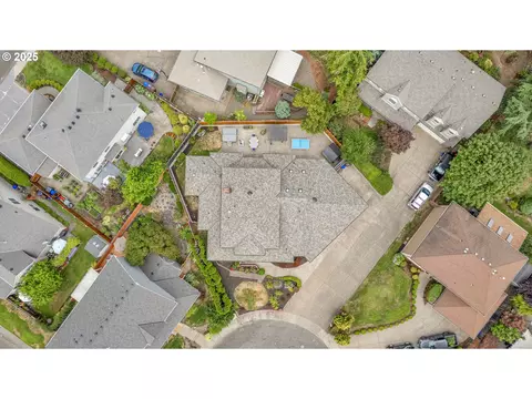 View/Area - 620 Barbary Ct, Gladstone, OR 97027 photo 2 of 2