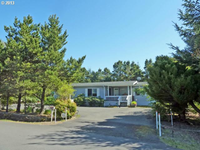 4873 Rhododendron Loop, Florence, OR 97439 photo 1