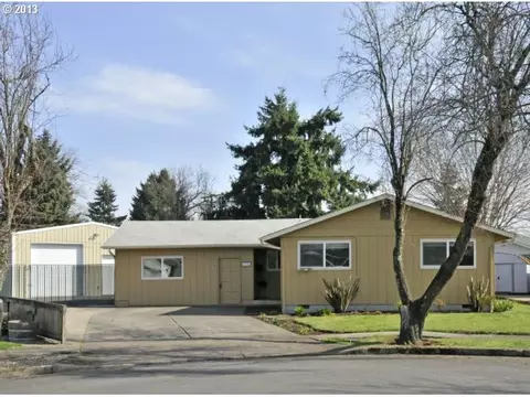 1116 Pleasant St, Springfield, OR 97477 photo 1