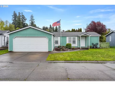 1655 S Elm St #304, Canby, OR 97013