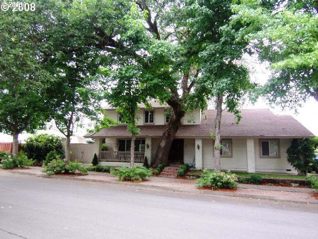 6552 E St, Springfield, OR 97478 photo 1