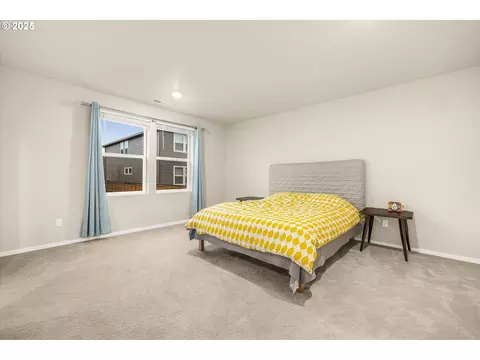 Bedroom - 3169 SE 34th St, Gresham, OR 97080 photo 1 of 4