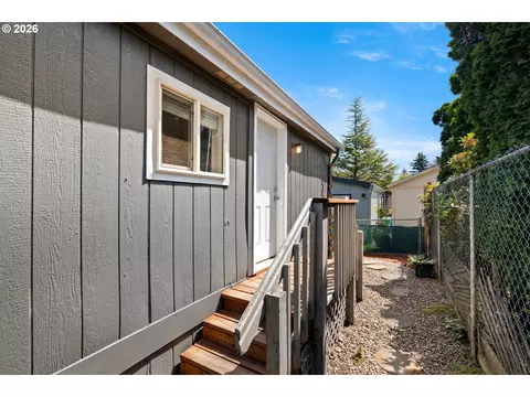 1819 SE Orient Dr #17, Gresham, OR 97080 photo 33