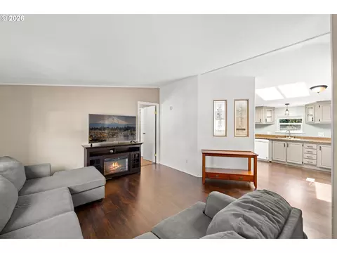 1819 SE Orient Dr #17, Gresham, OR 97080 photo 5