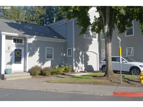 11334 SW Plum Ter, Portland, OR 97223