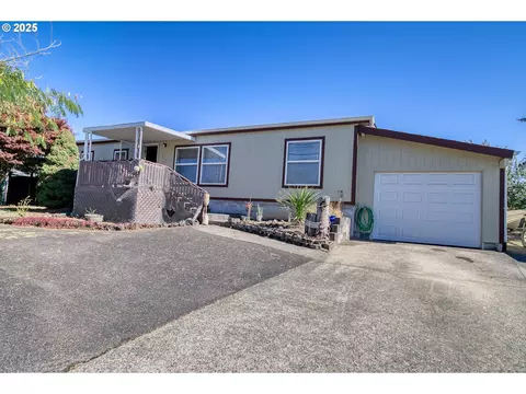 234 N 15th St, Saint Helens, OR 97051
