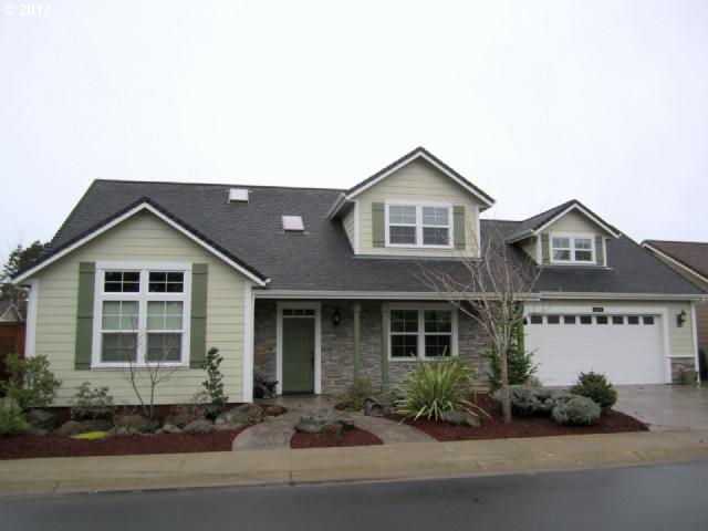 1608 38th Loop, Florence, OR 97439 photo 1
