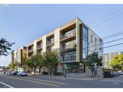 1455 N Killingsworth St #415, Portland, OR 97217