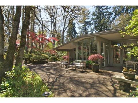 2810 Arline Way, Eugene, OR 97403 photo 1