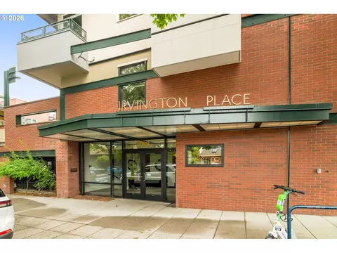 1718 NE 11th Ave #205, Portland, OR 97212