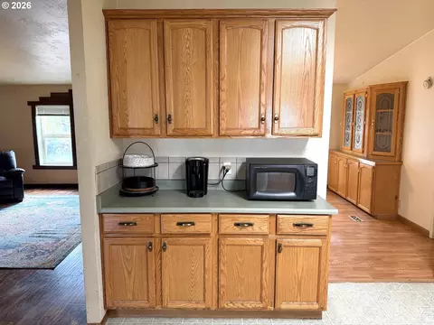 2693 Arnold Ave, Eugene, OR 97402 photo 5