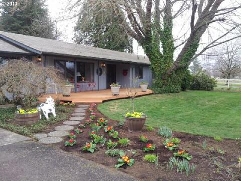 28079 Edgewater Dr, Eugene, OR 97402 photo 1